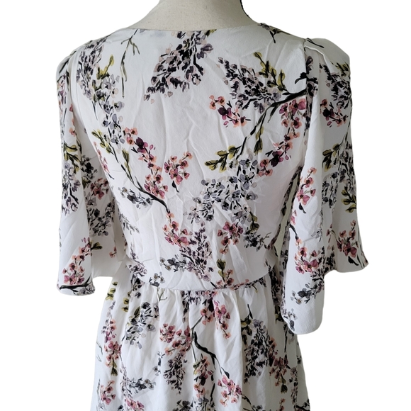 Stone Cold Fox Silk Floral Dress - Picture 5 of 9